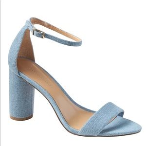 New Banana Republic Denim strap Shoes size 10